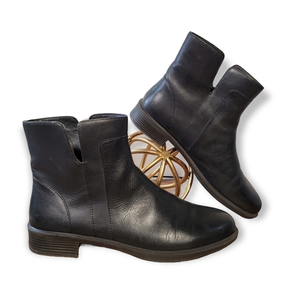 Umberto Raffini | 40 black leather Trina ankle boots lined slip on - Picture 1 of 14